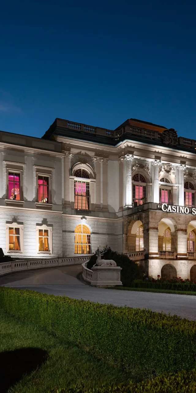salzburg_quer_nacht_0241_fassade_2017_icv2_casinos_austria_ag.jpg