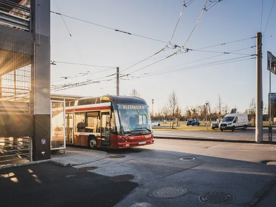 cc_-_Salzburg_AG_fuer_Energie__Verkehr___Telekommunikation__Bus_.jpg